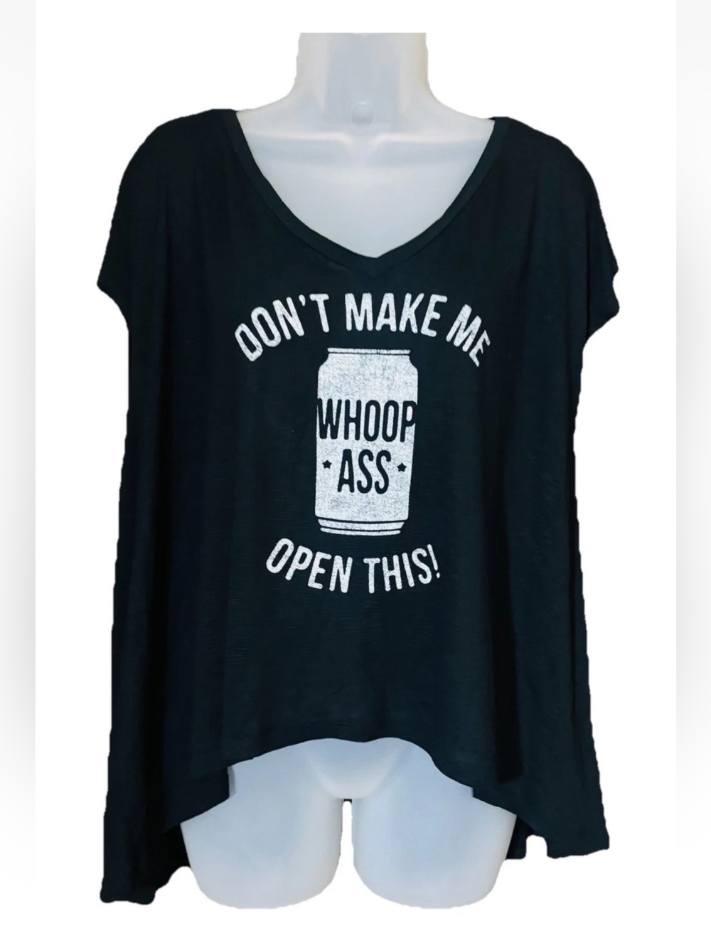 Aeropostale Tokyo Darling T Shirt Women S Graphic Print Black V-Neck